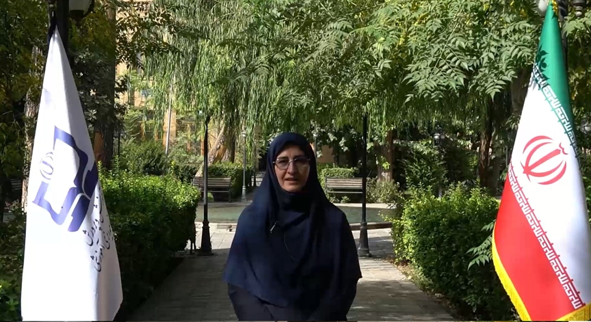نقش محوری مدرسه و معلمان در برنامه درسی مدرسه‌ای