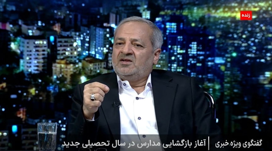 تلاش سه‌شیفت همکاران سازمان پژوهش و برنامه‌ريزی آموزشی برای تأمین و توزیع بيش از ۱۵۸ میلیون جلد کتاب درسی