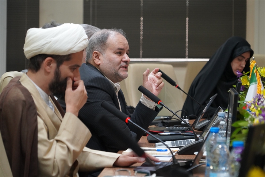 مدرسه و معلم از عناصر اصلی اجرای زیست‌بوم جدید برنامه درسی