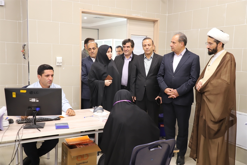 بازدید معاون وزیر و رئیس سازمان پژوهش و برنامه‌ریزی آموزشی از فرآیند ارزیابی شایستگی معلمی داوطلبان ورود به دانشگاه فرهنگیان استان آذربایجان‌شرقی به روايت تصوير