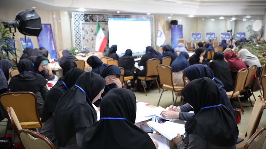   سومين روز نشست «زیست‌بوم جدید برنامه درسی دوره اول ابتدایی» ویژه راهبران برنامه درسی به روايت تصوير