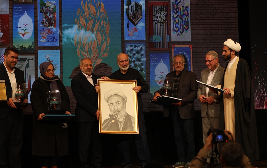 نشان رشد؛ پاسخ نظام‌مند به دغدغه انتخاب کتاب برای کودکان و نوجوان