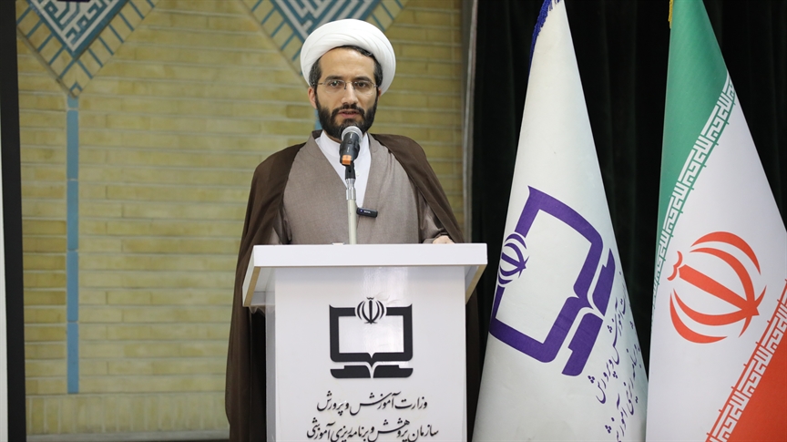 کتاب‌های درسی، هم منبع یادگیری و هم سند تاریخی کشور هستند