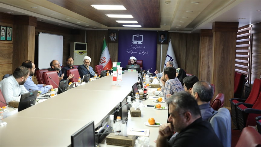 نشست بازپردازی درس «آمادگی دفاعی» در چارچوب «دفاع همه جانبه از ايران اسلامی» به روايت تصوير