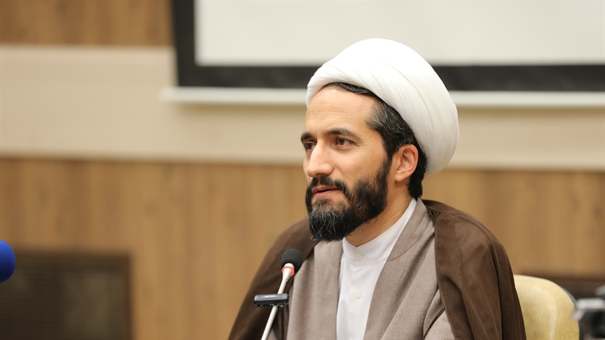 مسئله طراحی ریاضیات متناسب با دانش‌آموزان رشته علوم انسانی یکی از موضوعات مهم نظام تعلیم و تربیت است