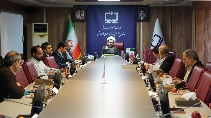 نشست كميته پژوهش و برنامه‌ريزی آموزشی كميسيون توسعه آموزش عمومی قرآن كشور به روايت تصوير
