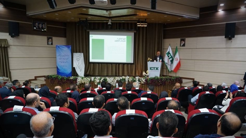 اولين روز دوره تامين مدرس  كشوری كتاب درسی توليد سراميك به روش پرس پودر پايه يازدهم رشته سراميك در استان اصفهان به روايت تصوير