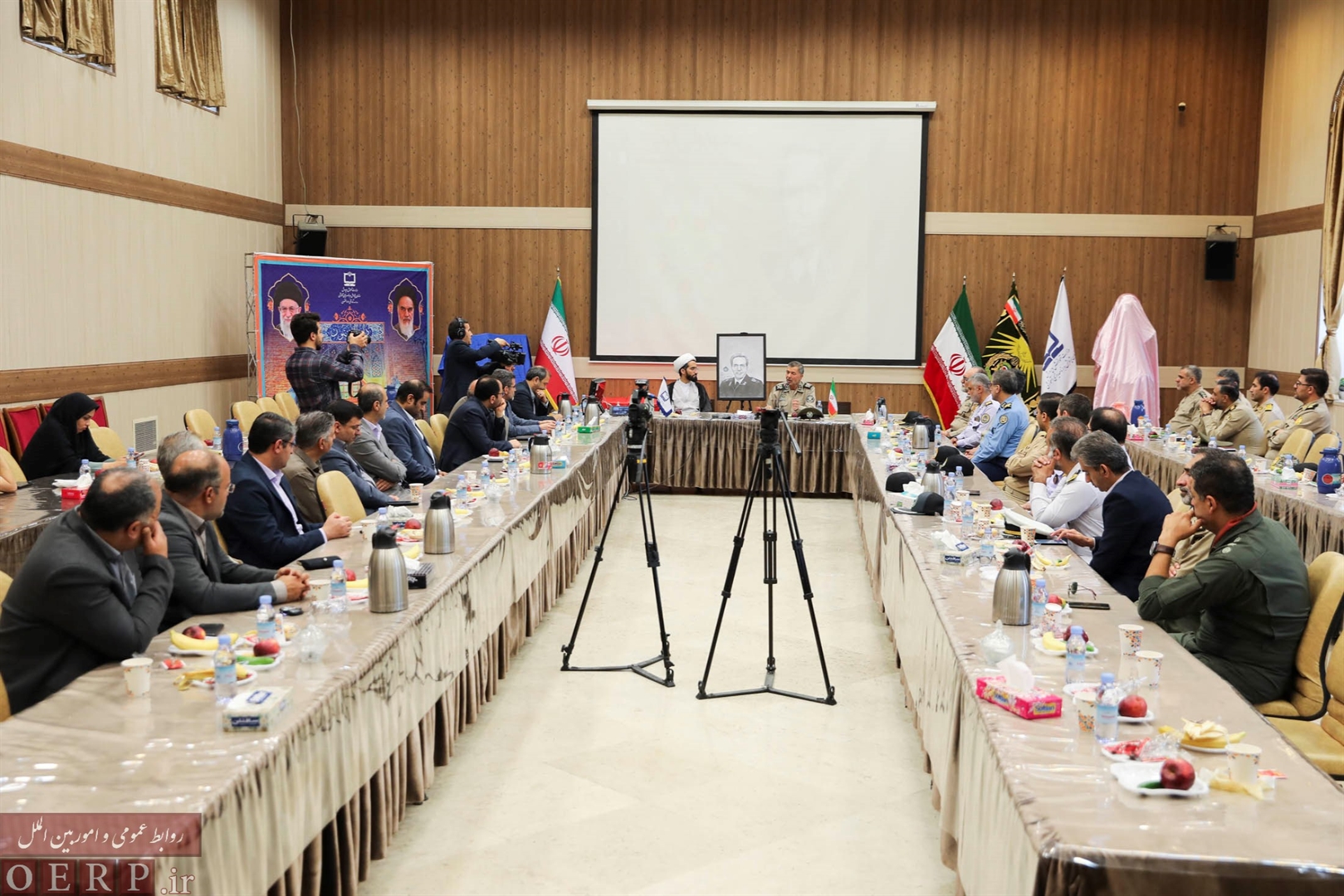 مراسم بزرگداشت شهید سپهبد قرنی و رونمایی از سردیس شهید در مدرسه تاریخی دارالفنون
