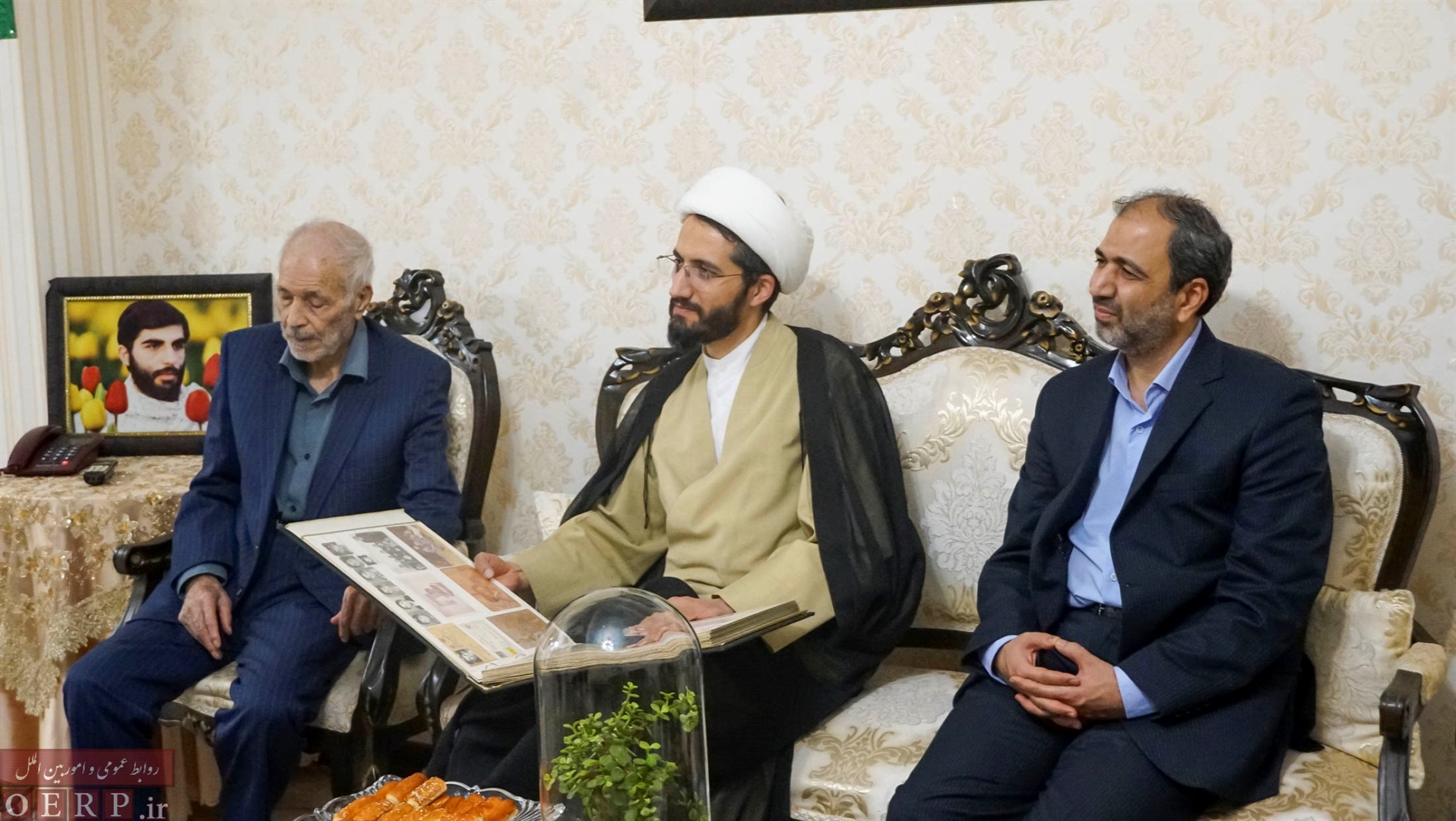 ديدار رياست سازمان پژوهش با خانواده شهيد سيد جعفر موسوي 