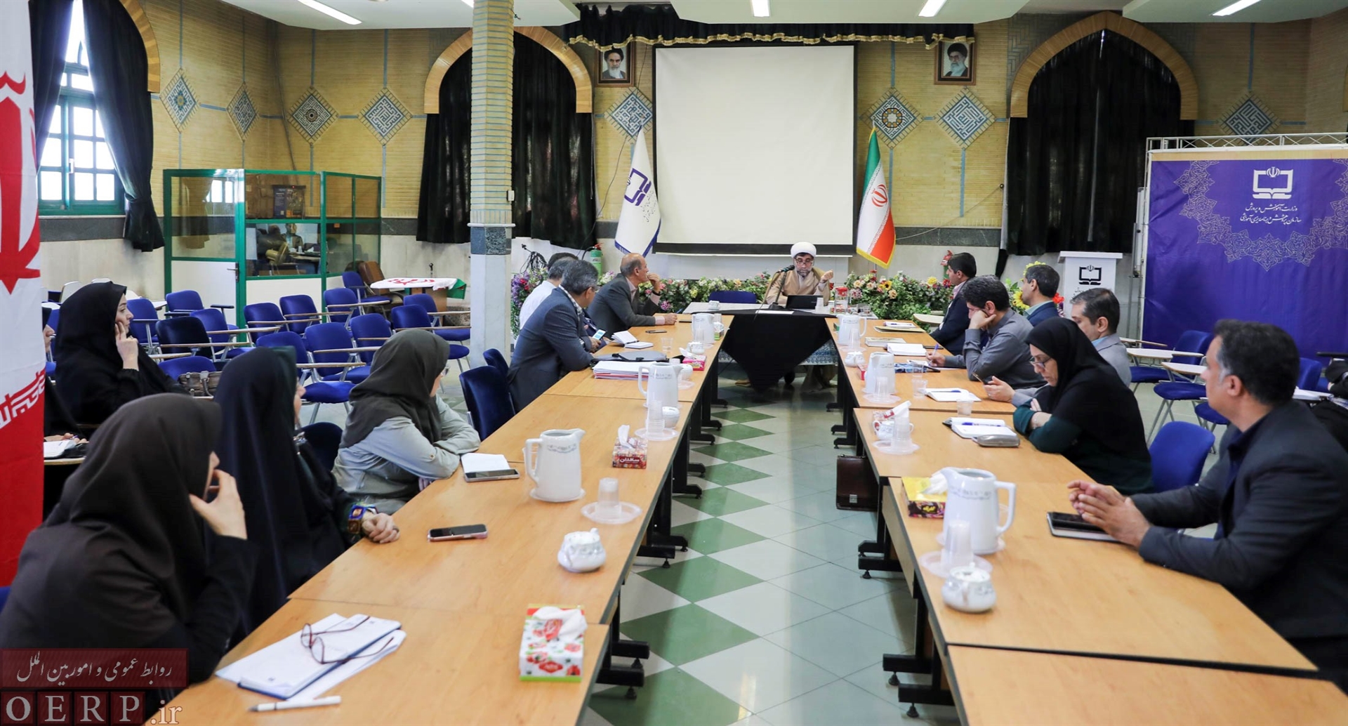 دوره آموزشي انديشه سياسي و مباني انقلاب اسلامي سخنران دكتر محمد علي ميرزائي