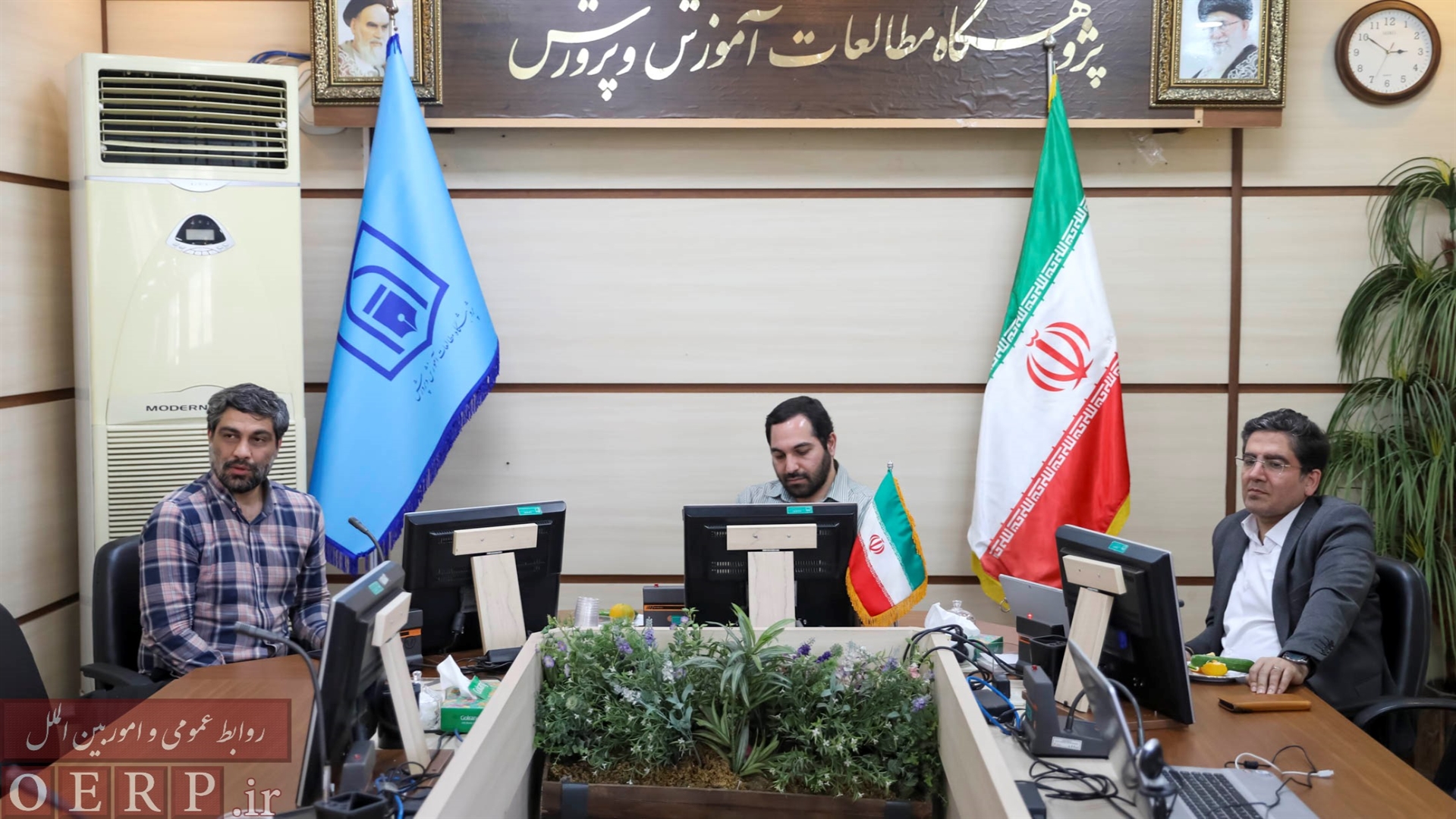 پیش نشست یازدهم اولین همایش ملی فلسفه برای کودک با موضوع «ایده‌هایی برای آموزش فلسفه به نوجوانان با تاکید بر آموزش و پرورش رسمی»