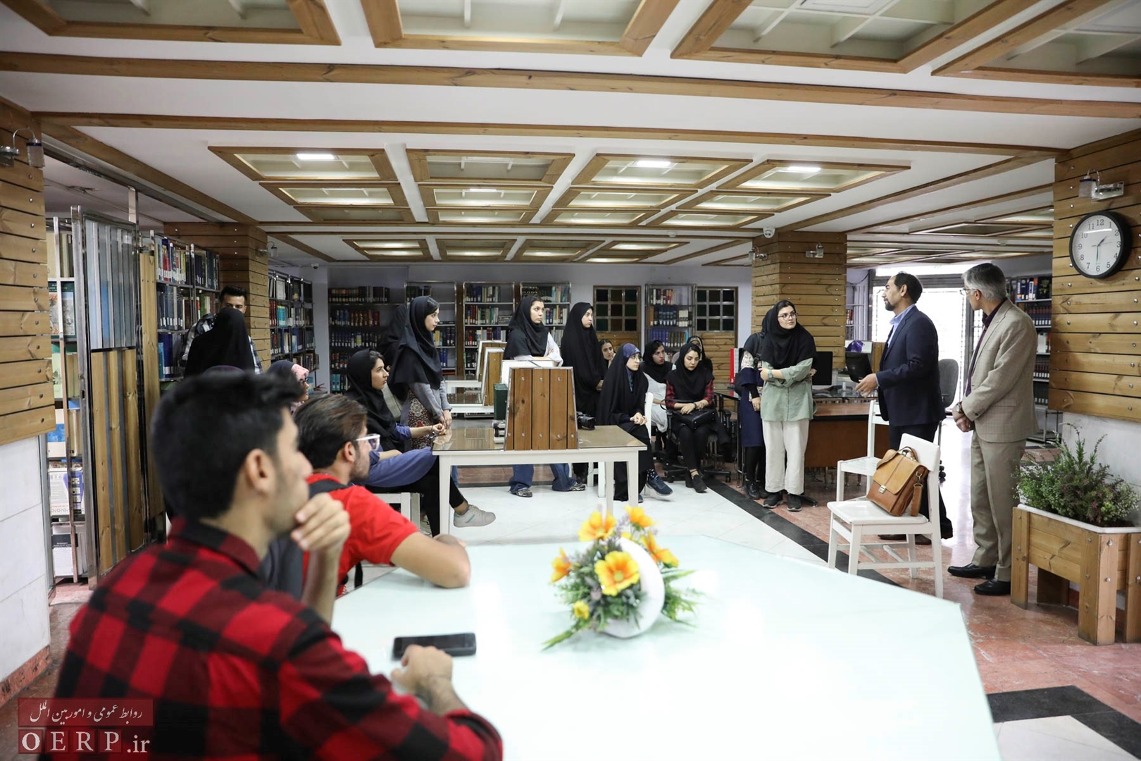 بازديد دانشجويان دانشکده روان شناسی و علوم تربیتی دانشگاه علامه طباطبايی از سازمان پژوهش