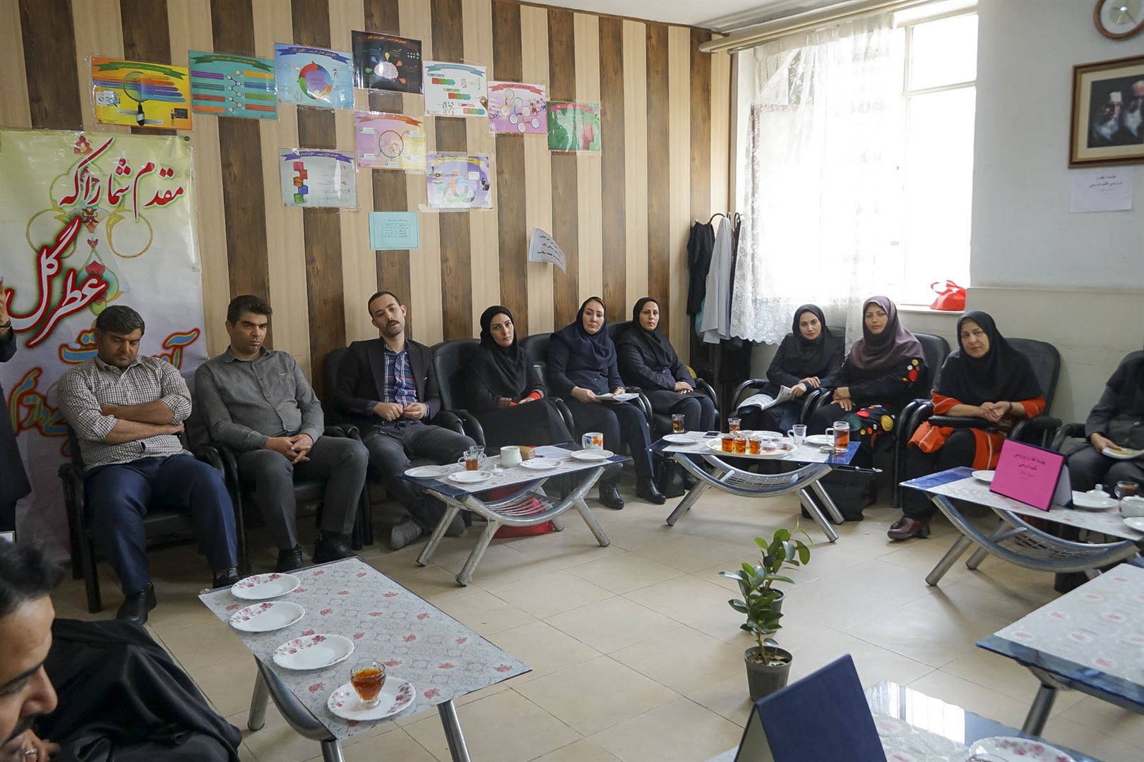 بازديد از آموزشگاه ميثاق باقرشهر در هفته معلم