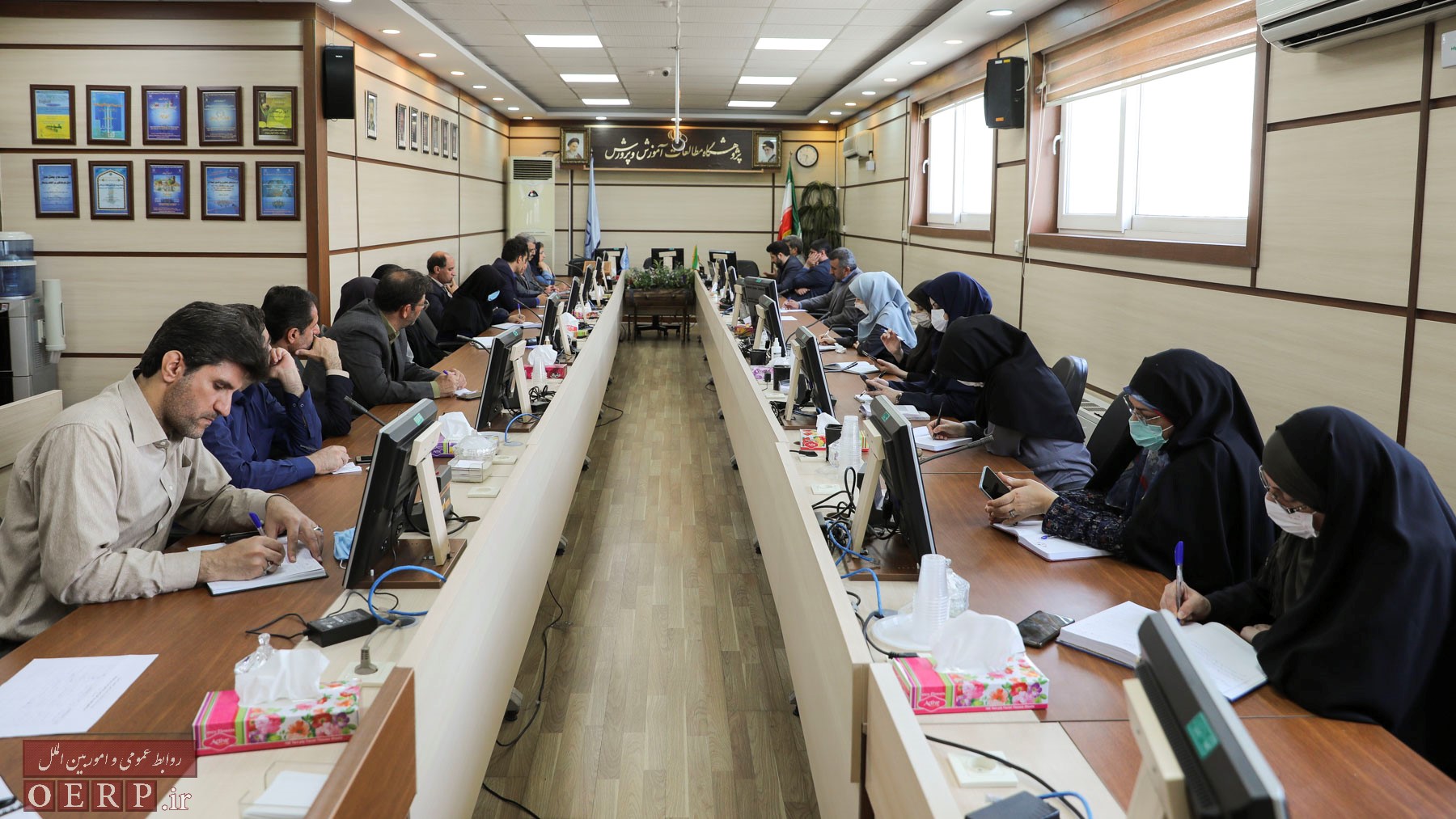 نشست درجستجوي بديلي براي آموزش فني و حرفه اي رسمي