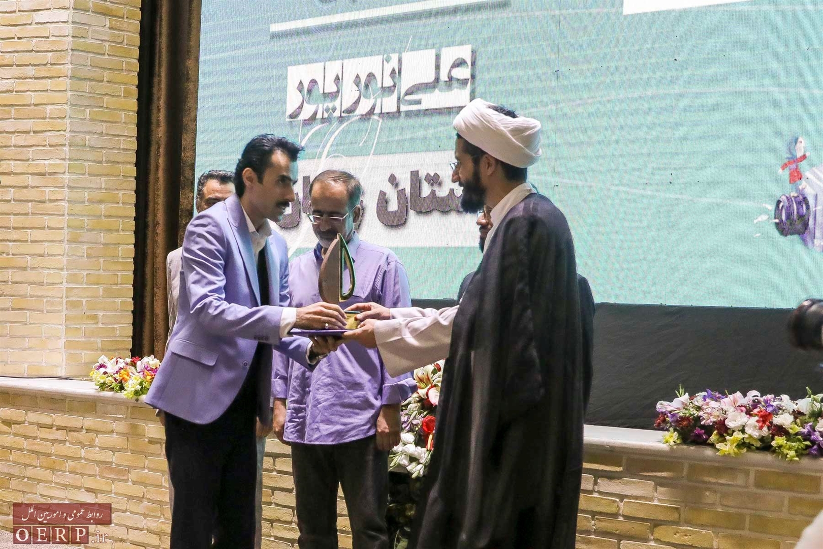  اختتاميه دوازدهمین دوره جشنواره ملی عکس و تصویرگری رشد