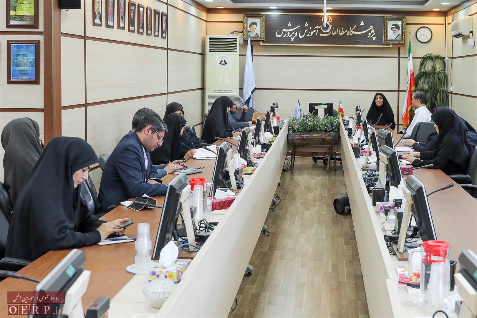 نشست هوش مصنوعي و چالش‌های منابع انسانی