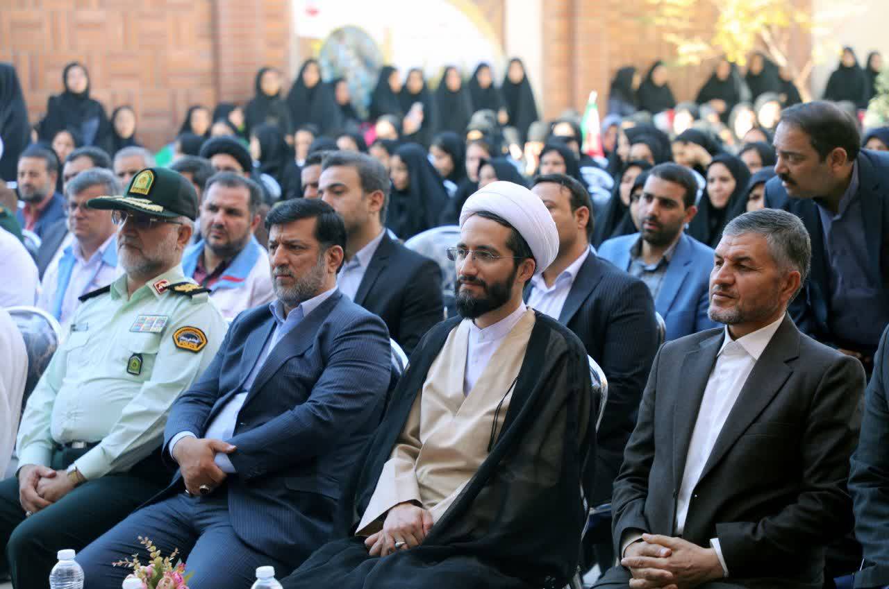 آیین نواختن زنگ آغاز سال تحصیلی جدید