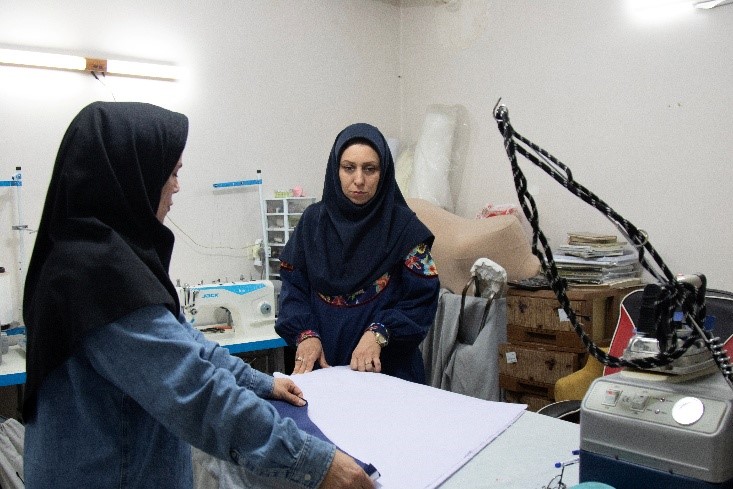 عكاسي جهت استفاده در كتابهاي درسي رشته طراحي ودوخت