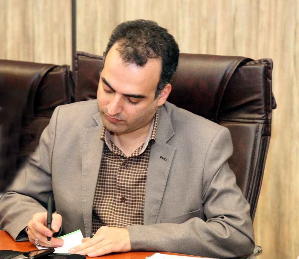 9پرسش از آقای احمدرضا دوراندیش مدیرکل دفترتالیف کتابهای درسی فنی وحرفه ای وکاردانش