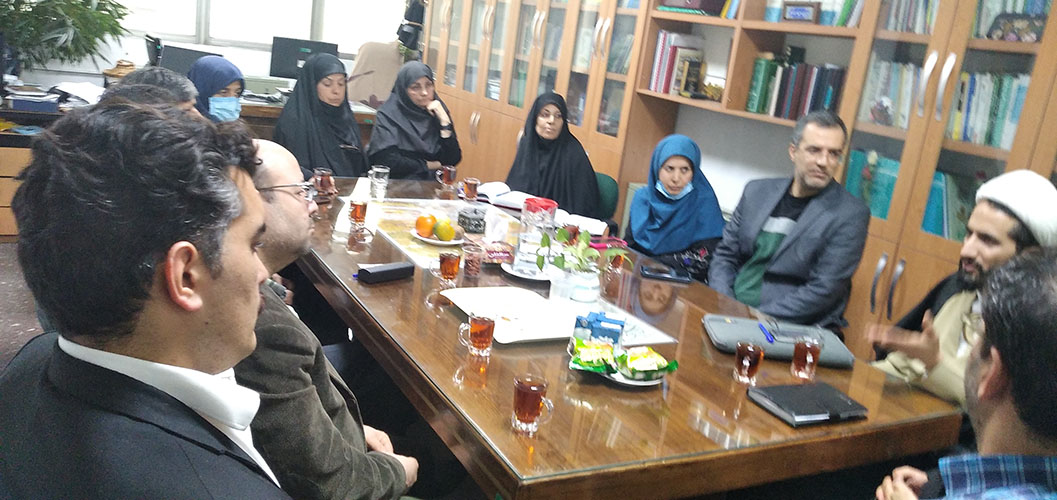 بازدید ریاست سازمان پژوهش و برنامه ریزی آموزشی از دفتر برنامه ریزی و تالیف کتاب های درسی فنی و حرفه ای و کاردانش